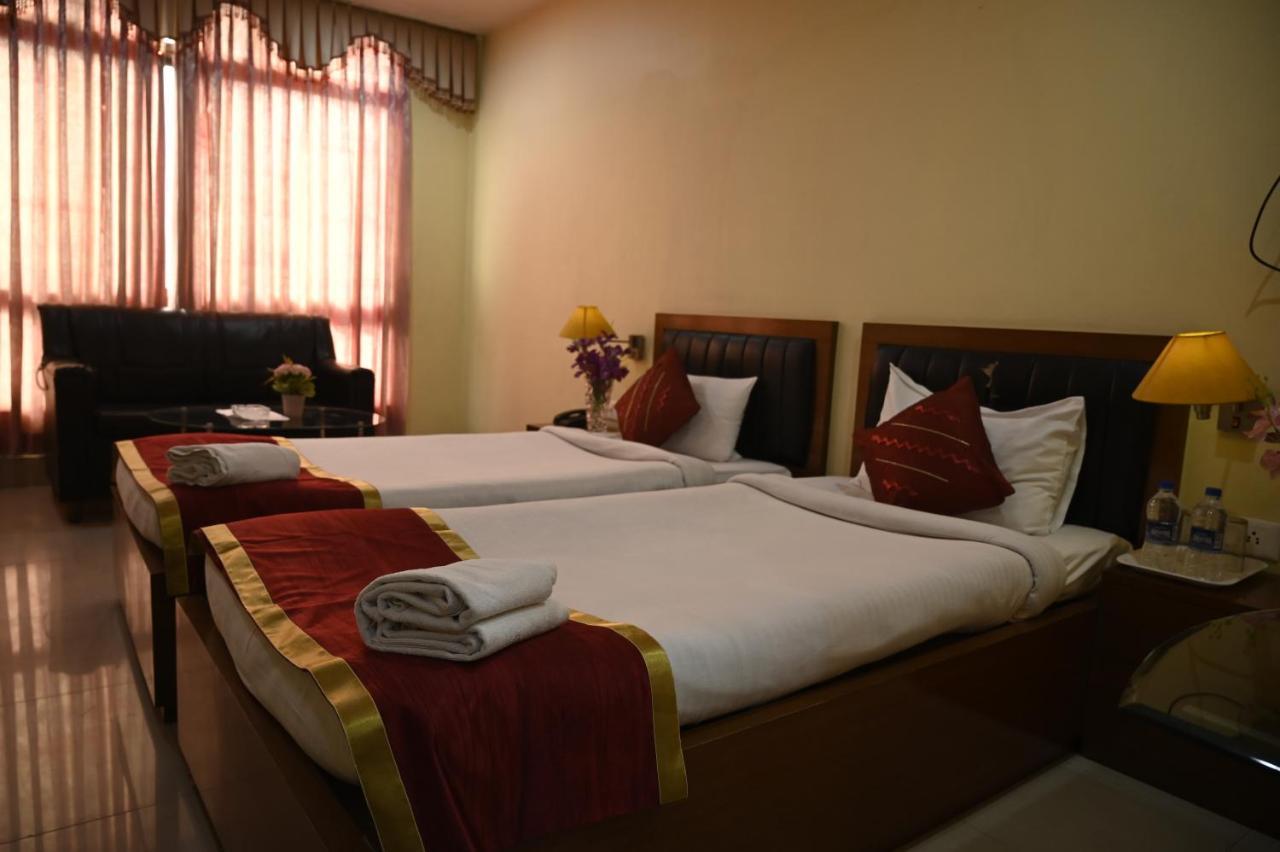 Hotel Dooars Mountain Alipur Duar Kültér fotó