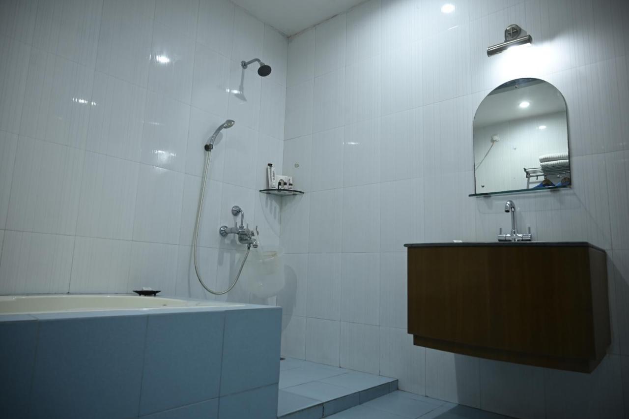 Hotel Dooars Mountain Alipur Duar Kültér fotó