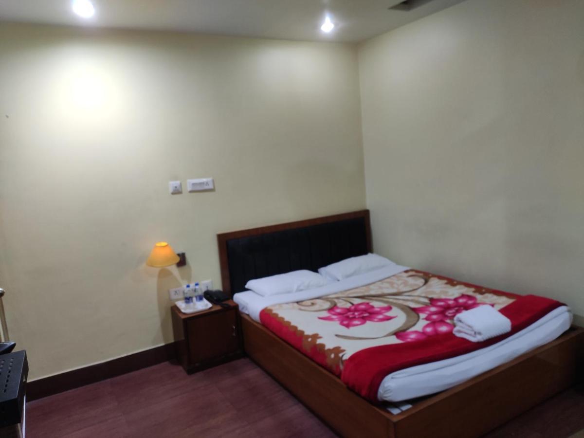Hotel Dooars Mountain Alipur Duar Kültér fotó